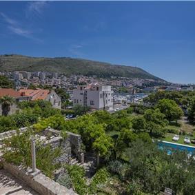 4 bedroom villa with pool in Lapad, Dubrovnik, sleeps 8